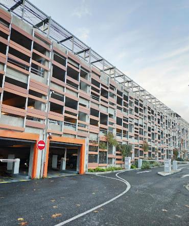 Loft Spacieux - Parking Inclus *