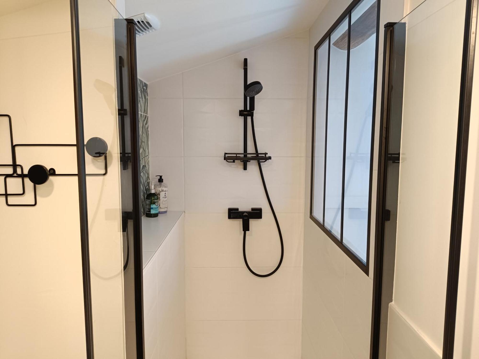 Loft Spacieux - Parking Inclus *